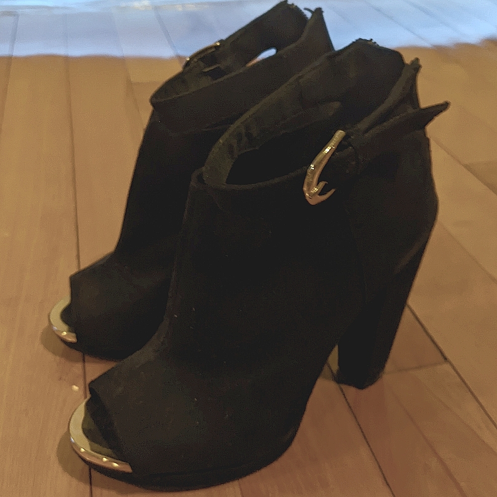 H&M Suede cut out heels